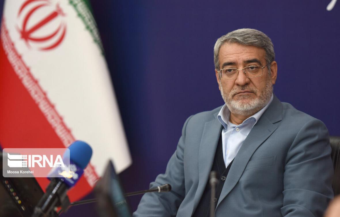 خبرنگاران وزیر کشور از تلاش استاندار کرمانشاه در مقابله خبرنگاران وزیر کشور از کوشش استاندار کرمانشاه در مقابله با کرونا قدردانی کرد