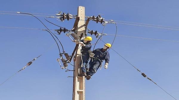 اجرای عملیات اصلاح شبکه برق 93 روستای استان سمنان